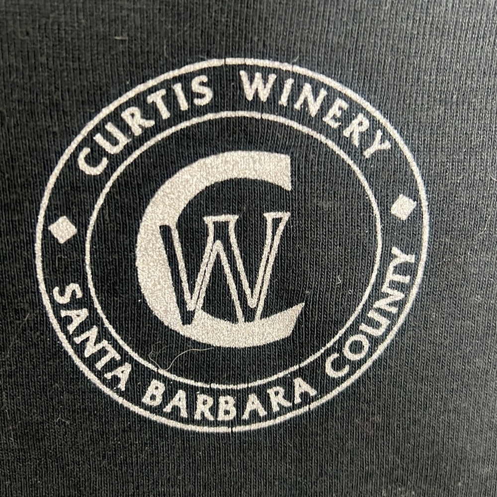 🕶️Group 🍷Therapy Black Vneck Wine Shirt L Curtis Winery Santa Barbara - Picture 5 of 5